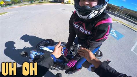 This course is all about learning how to ride a motorcycle! Teaching my girlfriend how to ride a motorcycle! - Day 1 ...