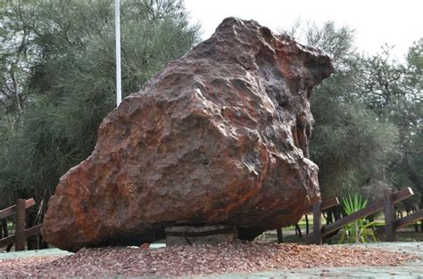 / calle meteorito, santiago de querétaro, mexico. diario21.tv - Parque Nacional del Meteorito de Campo del ...