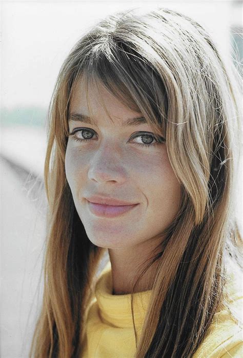 We are sitting at a small table in the middle of an otherwise empty room in a stylish paris hotel. Françoise Hardy. | Francoise hardy, Hardy, Girl crushes