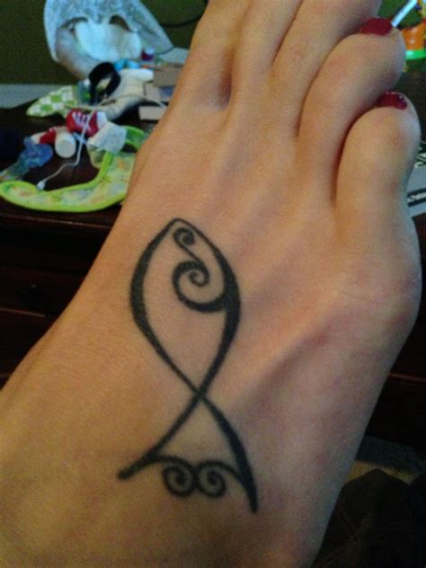 As a form of body painting , temporary tattoos can be drawn, painted, airbrushed, or needled in the same way as permanent tattoos, but with an ink which dissolves in the blood within 6 months. My tattoo on my foot | Tattoos, I tattoo, Fish tattoos