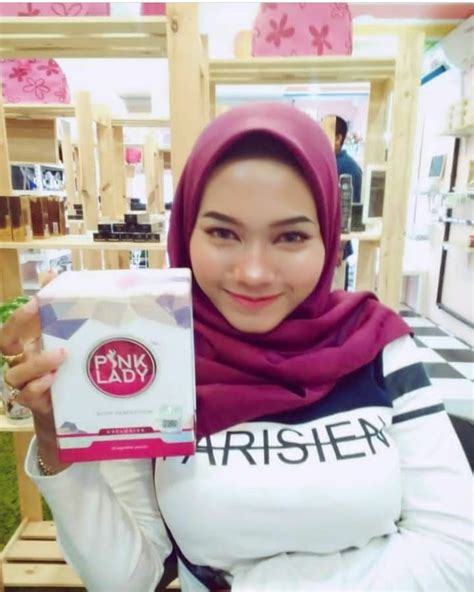 9,755 likes · 445 talking about this. Pin di Hijab