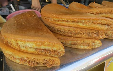 Resep apam balik (ban jian kueh malaysia) super empuk dan cara membuat apam balik lengkap olahan resepi apam balik kacang dan tips mengolah apam balik sedap. Apam Balik, Satu Lagi Menu Pasar Malam Yang Kita Boleh ...