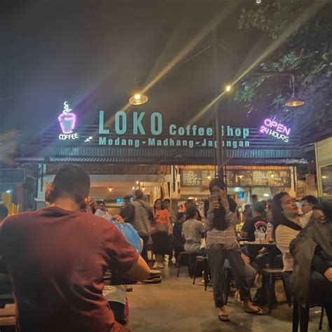 Puas mengaguminya, kamu bisa sekalian kulineran. Rekomendasi Kedai Kopi di Jogja yang Buka 24 Jam