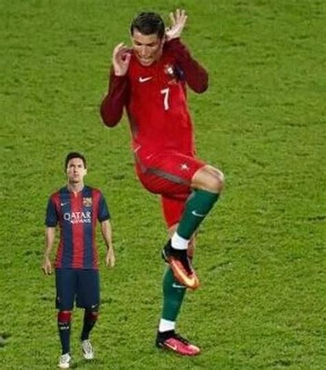 Share the best gifs now >>>. 'Memes' de la pose de Cristiano Ronaldo | Ronaldo ...