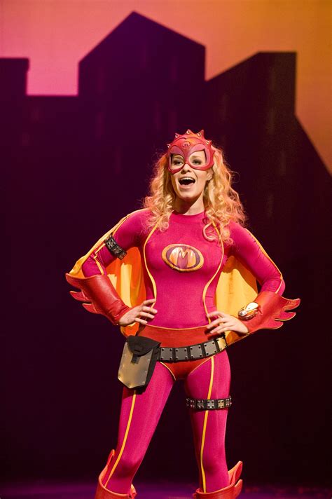 She is an actress, known for the broken circle breakdown (2012), mega mindy en het zwarte kristal (2010) and het geheim van mega mindy (2009). mega mindy in een musical - NRC