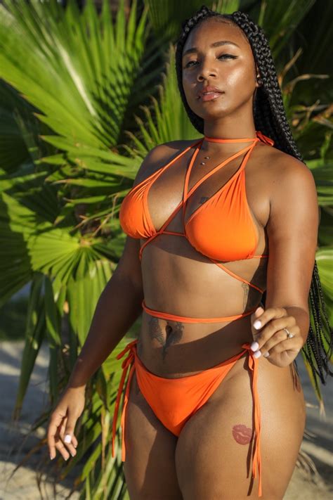These spanish final greetings are similar to sincerely or sincerely yours in english. Sincerely Isyss Female Model Profile - Tampa, Florida, US ...