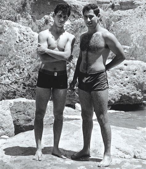 Photo/videoa young benjamin netanyahu (imgur.com). coolpicc: 25 Photos From Benjamin Netanyahu Family