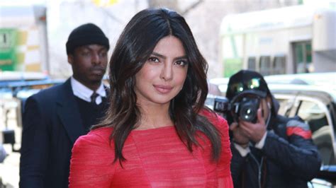 Priyanka chopra, being very kind and responsible, gave her consent for it. Priyanka Chopra will Kinder - unter einer Voraussetzung ...