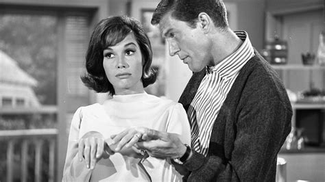 From 1961 to 1966, she played laura petrie on the in her personal life, moore married her first husband in 1955 and then gave birth to her only child, richard, who later died at the age of 24 after. Mary Tyler Moore Dies: Actress Known For Own Show, 'Dick ...