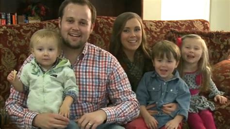 Josh duggar has homeland security crawling around the car dealership where he works in there were reports the feds had raided the duggar family home, but we're told that's not the case. Duggar fans are actually defending Josh Duggar — and I'm ...