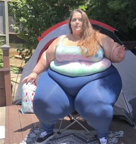Pound that tight brazilian ass. Boberry the butterball! : BoberryBBW