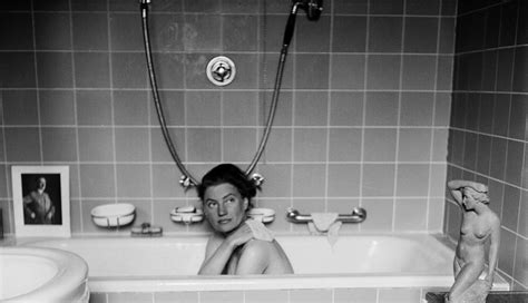 Lee miller by david sherman in munich hitler's apartment, 1945. Art Exchange