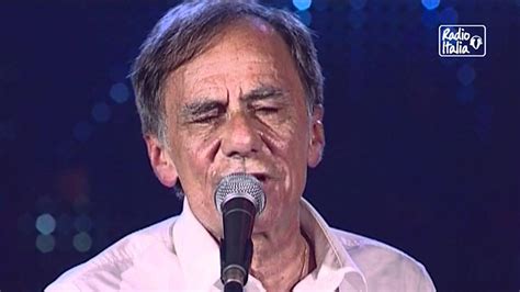 Molto ben fatto, ma un fake. Roberto Vecchioni - Sogna ragazzo sogna - YouTube