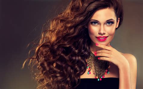 Curly Hair Girls Wallpapers - Wallpaper Cave
