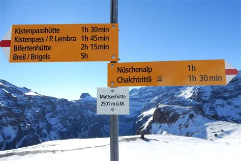 Die hütte befindet sich oberhalb des muttsees, einem ehemaligen natürlichen karstsee. Lage/Zustieg | Muttseehütte