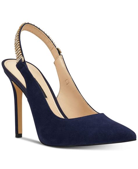 Bij tennisclub tc tenza uit zaventem kan je terecht om op een toffe, ontspannen manier tennis of sinds oktober 2017 ook padel te spelen. Nine West Tenza Slingback Pump in Navy Suede (Blue) - Save ...