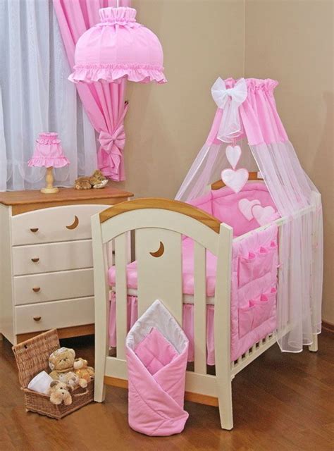 Babyzimmer gestalten 50 deko ideen fur jungen madchen. Babyzimmer für Mädchen in Rosa und Beige, Himmelbett mit ...