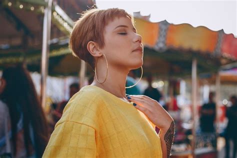 Profil tokoh suppanard tina jittaleela, fakta suppanard tina jittaleela, dan kumpulan full name : Foto Rambut Tomboy - gaya foto