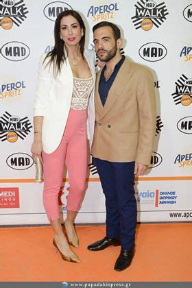 Λεπτό προς λεπτό στο in.gr η εξάπλωση παγκοσμίως. MADWALK 2017 ΒΥ APEROL SPRITZ THE FASHION MUSIC PROJECT ...