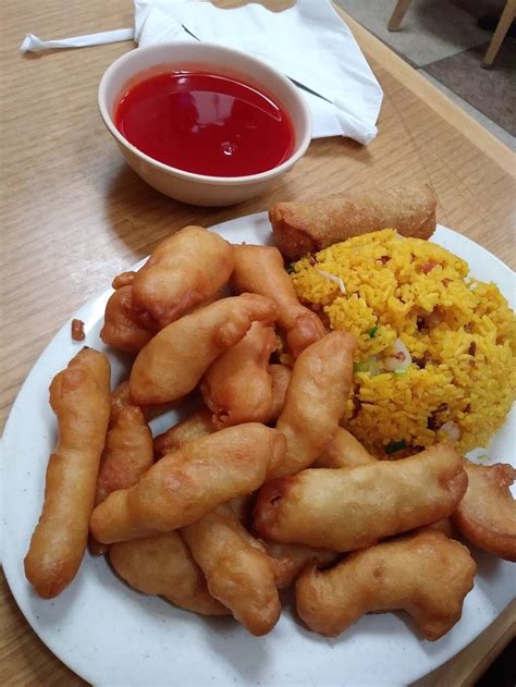 The menu is divided into appetizers, beef, chicken, seafood, and vegetarian entrees. China Wok - Restaurant | 2000 Lee Trevino Dr G, El Paso ...