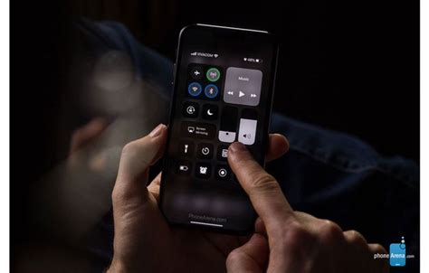Hp ini ditenagai chipset apple a13 bionic yang tentu saja mampu memberikan performa yang kencang. 21+ Gambar Belakang Hp Iphone 11 Untuk Prank Warna Hitam