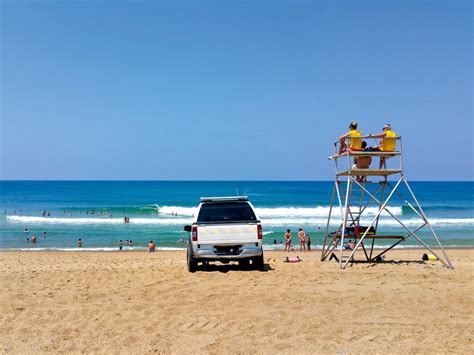 Les étés sont chauds et orageux, les hivers sont froids, les en effet, le département offre une centaine de kilomètres de plages avec des vagues surfables. Naturisme dans les Landes (40) | Tourisme Landes