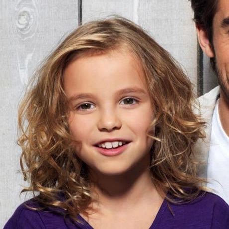 Comment choisir sa coupe de cheveux selon la forme de son visage. Coiffure fille 11 ans