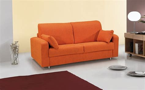 Se cercate un divano letto due posti economico, ma di qualità e dal design moderno ed elegante che serva anche come letto, allora il prodotto che vi presentiamo oggi potrebbe interessarvi. Divani a 2 posti: Quali colori utilizzare