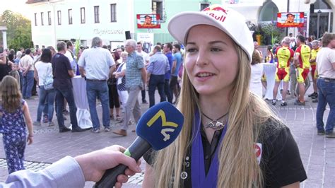 Jessica pilz‏ @jessicapilz 29 янв. Empfang der Kletter-Weltmeisterin Jessica Pilz in Haag ...