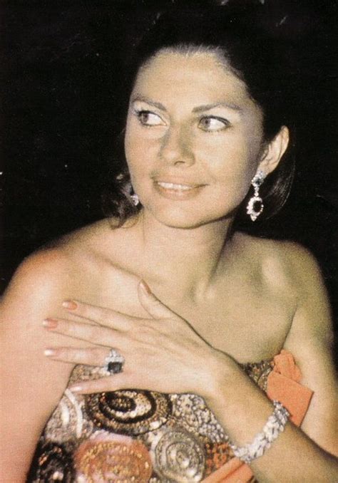 Princess soraya esfandiari bakhtiari, the second wife of the former shah of iran, has died in paris, a former iranian official close to the family said today. Sophie and Anna's Blog: Style Icon - Soraya Esfandiary ...