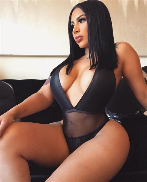 Poshno1 | 29 01 2020 | #bongacams #webcam #naked #masturbating #squirt #dildo #lovense #wet #stockings hd. 452 best images about SEXY CURVY WOMEN on Pinterest