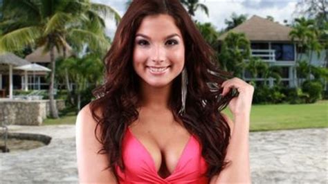Česká víťazka reality šou hotel paradise a podnikateľka nela slováková (30) si po krušnom období užíva voľno v. June 2012 « Archive | Hotel Paradise
