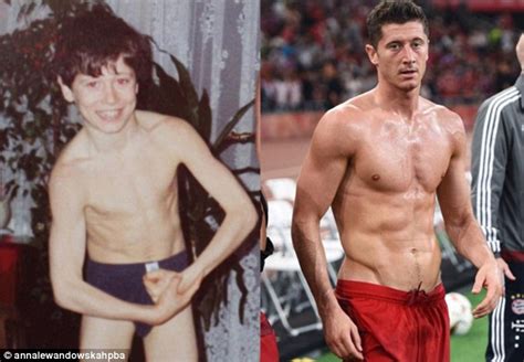 Dafür schuftet der spanier aktuell tagtäglich. Robert Lewandowski's wife posts shirtless snaps of Bayern ...