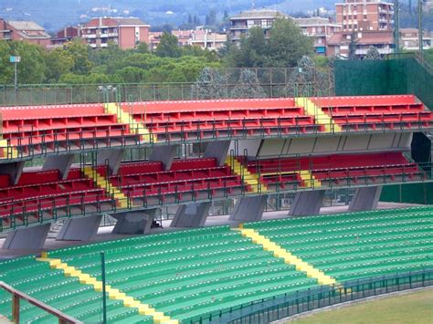 Riportare il pubblico allo stadio, senza se e senza ma. Ternana, le foto allo stadio Liberati