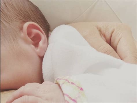 D te fiz essa canção é. Ex-Rouge Li Martins posta primeira foto com a filha: "Anjo ...
