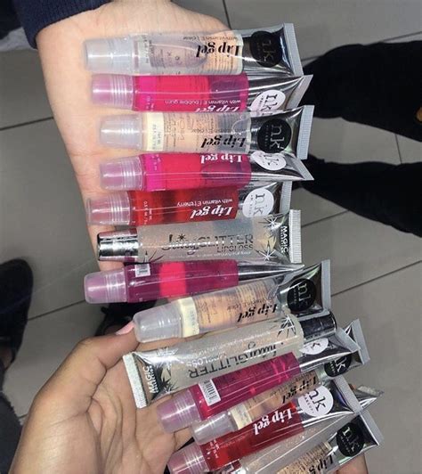 What's the best way to clean a kitchen cabinet? Pin by jamilaxv on °self care° | Clear lip gloss, Lip ...