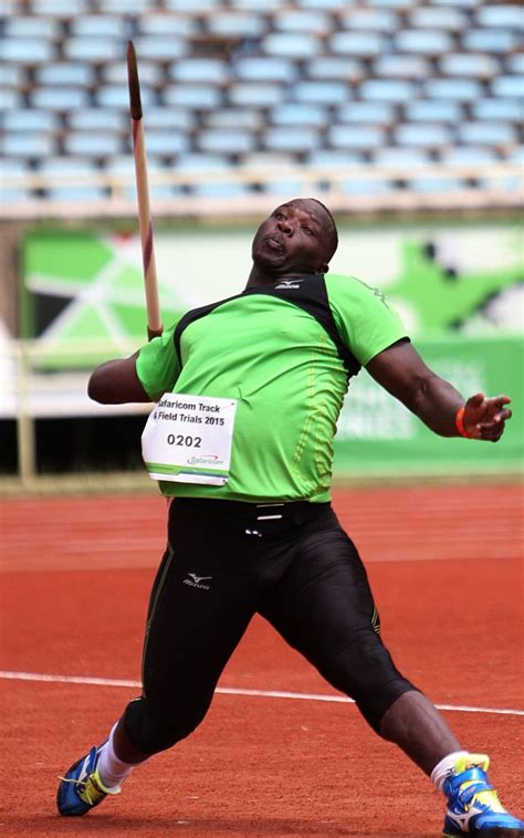 Julius yego is africa's most successful javelin thrower. Keihäänheiton YouTube-tähteä ei tunneta kotimaassa | Yle ...