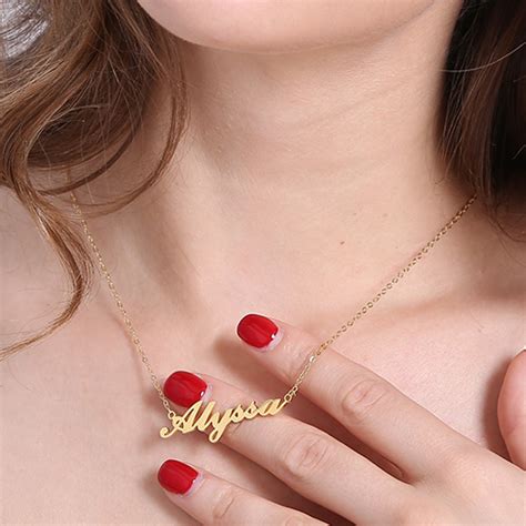 There are five different chain lengths can be chosen, 14, 16, 18,20 and 22. Personalized Carrie Name Necklace 18K Gold Plated