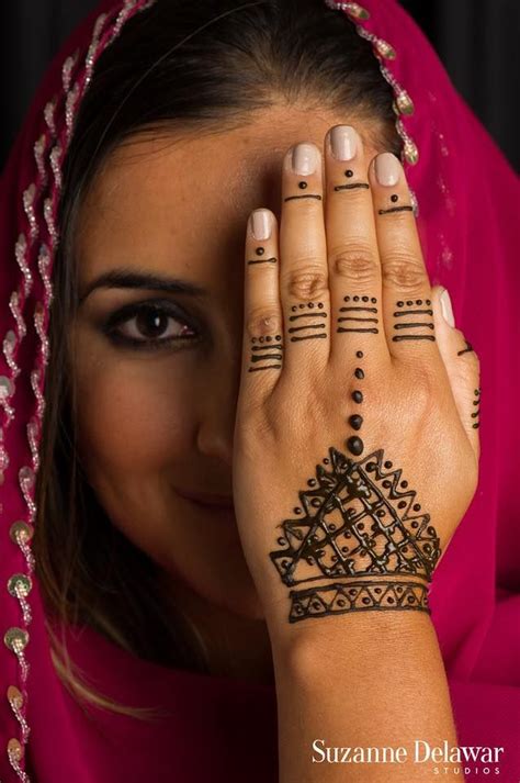 Upload, livestream, and create your own videos, all in hd. Henna Tattoo Photo Shoot | Tattoos, Tattoo photoshoot ...