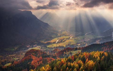 Wędrówki na lekko w alpach julijskich. Gmina Jesenice w Słowenii