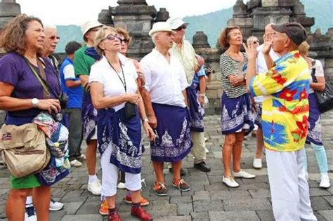 Gunung yang memiliki tinggi 2285 mdpl terletak di bagian pegunungan bagian selatan semenanjung sinai dan berjarak 412 km dari kairo adalah. Pulihkan Ekonomi, Sektor Pariwisata Jadi Perhatian