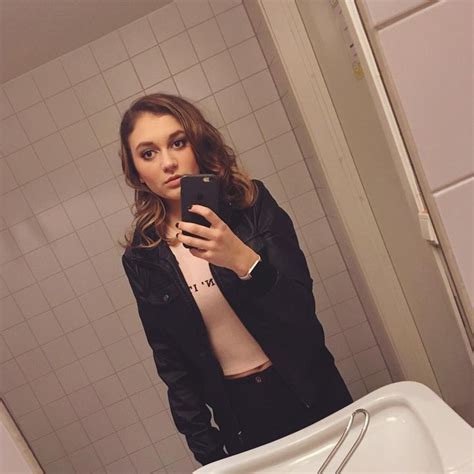 She is innocent and wants to learn how to tittyfuck! Grace Tandon just turned 18 : Request Celebrity Cum ...