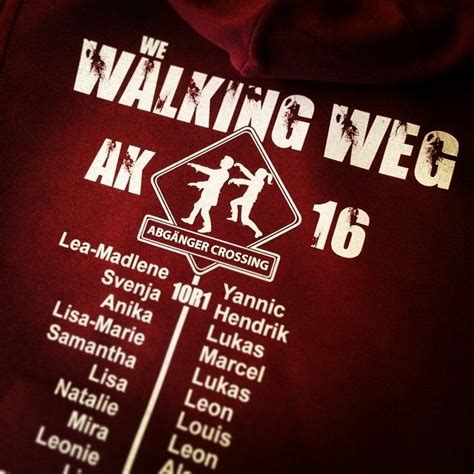 Der augenblick, in dem ich die ergebnisse deiner abiturprüfungen in der hand hielt, war für mich einer der glücklichsten meines lebens, soooooo befreiend! ...und die passende Rückseite #abschlussshirt #abschlusspulli #abschlussfahrt #abschlussmotto # ...