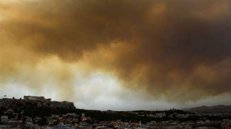 Alertă de caniculă și incendii de vegetație în grecia. Incendii Grecia. Mărturii din infern. Un român din Atena ...