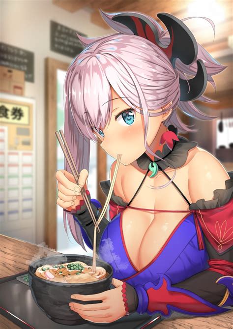 There's something so funny to me about musashi just casually telling everyone she meets on her journey about us. 【FGO】食券制のお店でうどんを食べる武蔵ちゃん可愛い : でもにっしょん