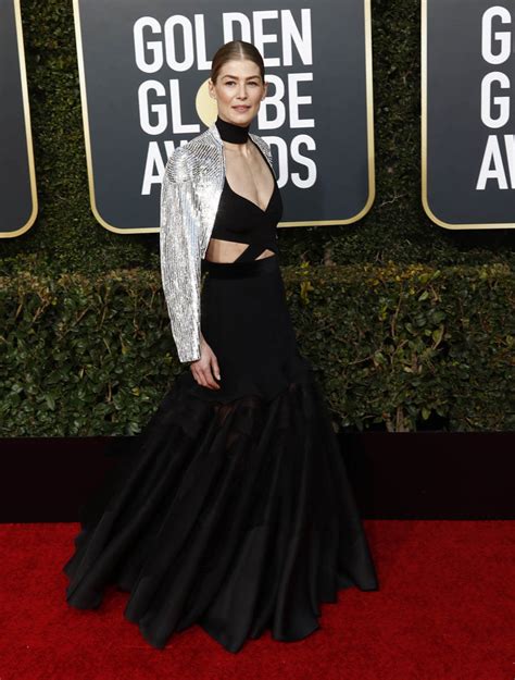 All the best red carpet looks at the 2021 golden globes. Rosamund Pike was nearly my Best Dressed at 2019 Golden Globes