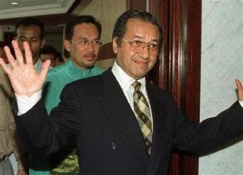 Tun dr mahathir mohamed and datuk seri anwar ibrahim have had a turbulent relationship for years. Black Panther : Tun M Tertipu...Tun M Tertipu