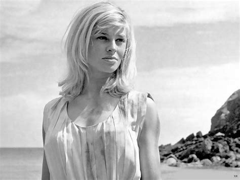 A young beautician, newly arrived in a small louisiana town, finds work at the local salon, where a small group of women share a close bond of. 1961 ... 'A For Andromeda' - Julie Christie | Julie ...