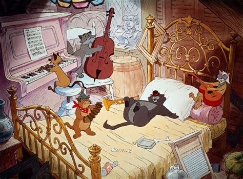 An alley cat comes to the rescue when a scheming butler threatens the lives of a parisian cat and her kittens. Aristocats | Film-Rezensionen.de