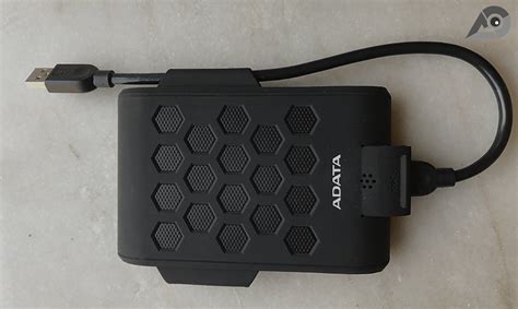This silicon cover is available in four colors as mentioned above which are yellow, red, blue, and black. Product Review - Adata HD720 External Hard Drive | Awara ...